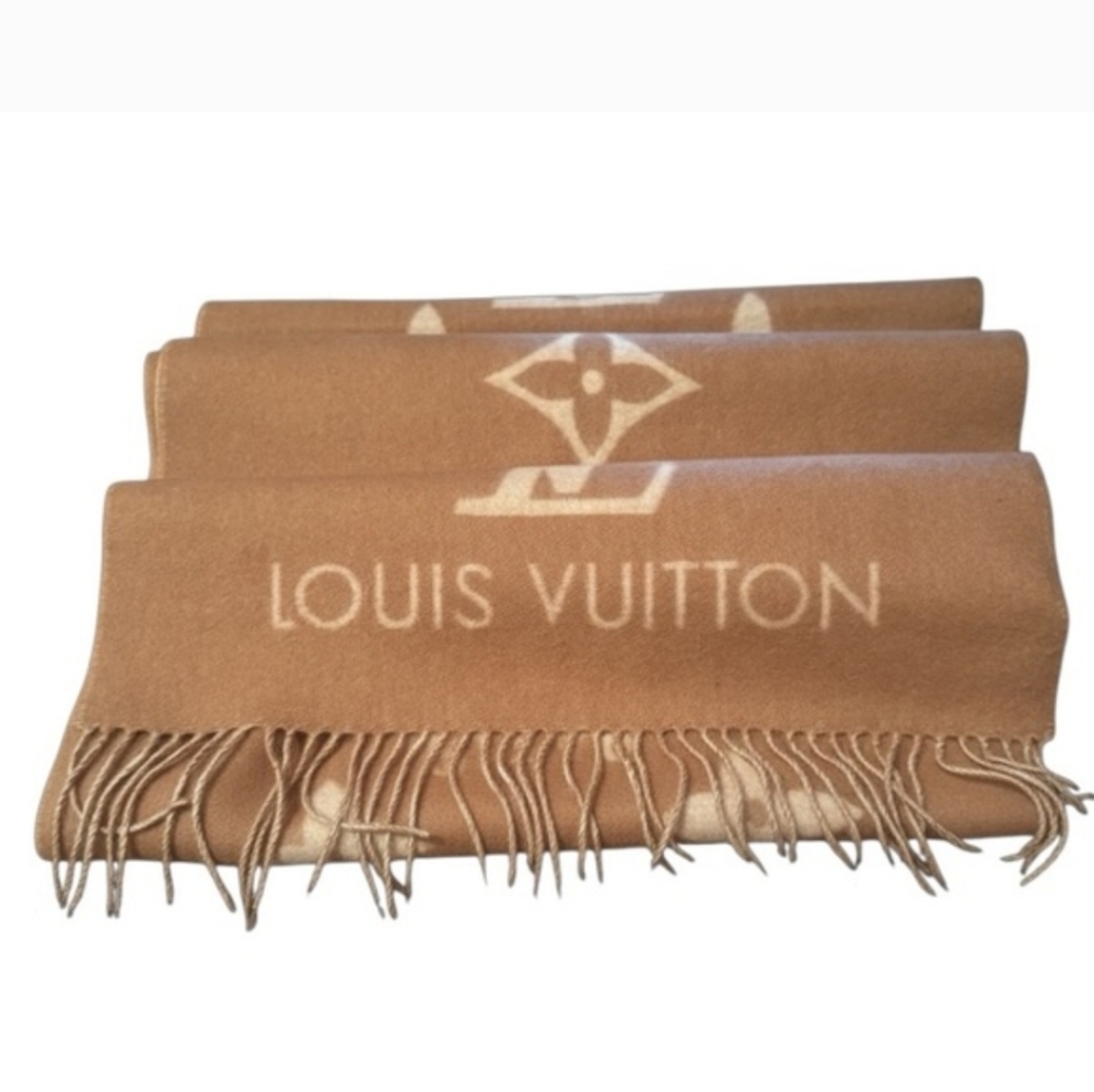 NWT! NEW! AUTHENTICATED LOUIS VUITTON M76067 Reykjavik Scarf SHAWL 100% CASHMERE - Picture 8 of 16